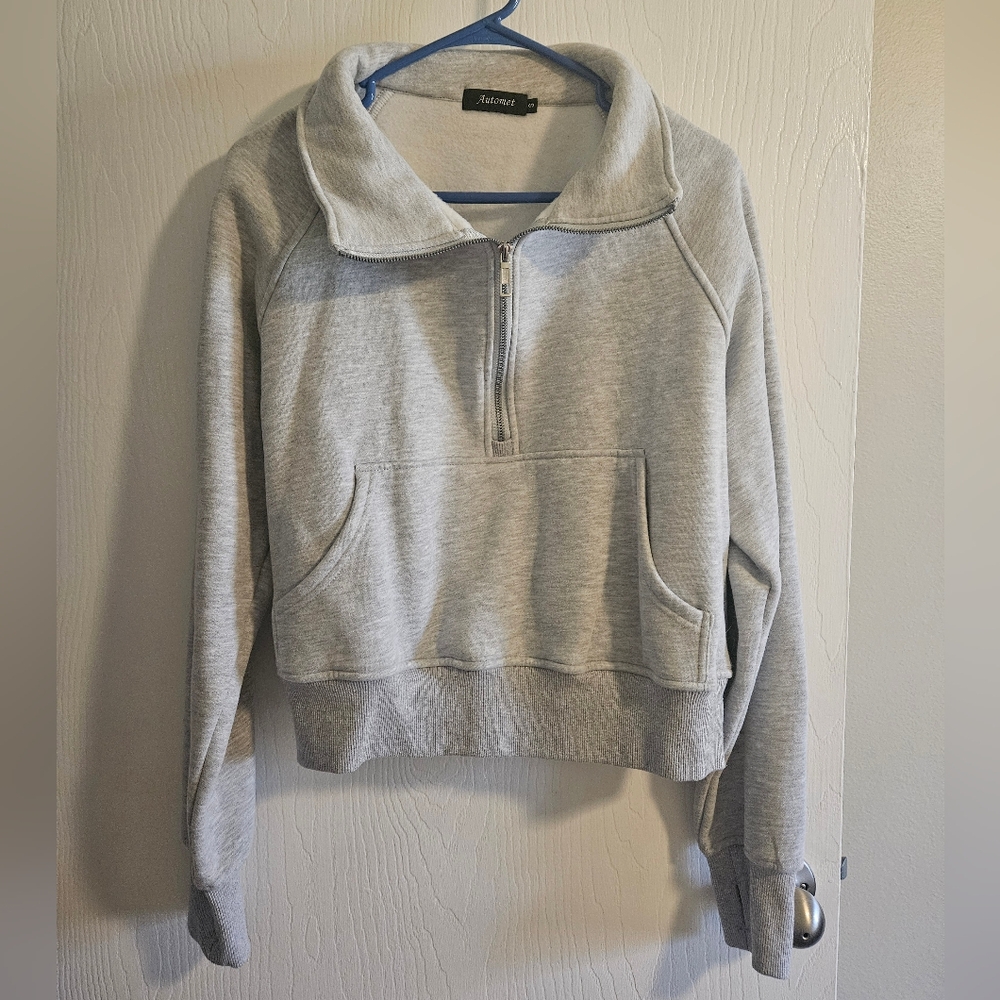 Light Gray Half-Zip Cropped Sweatshirt